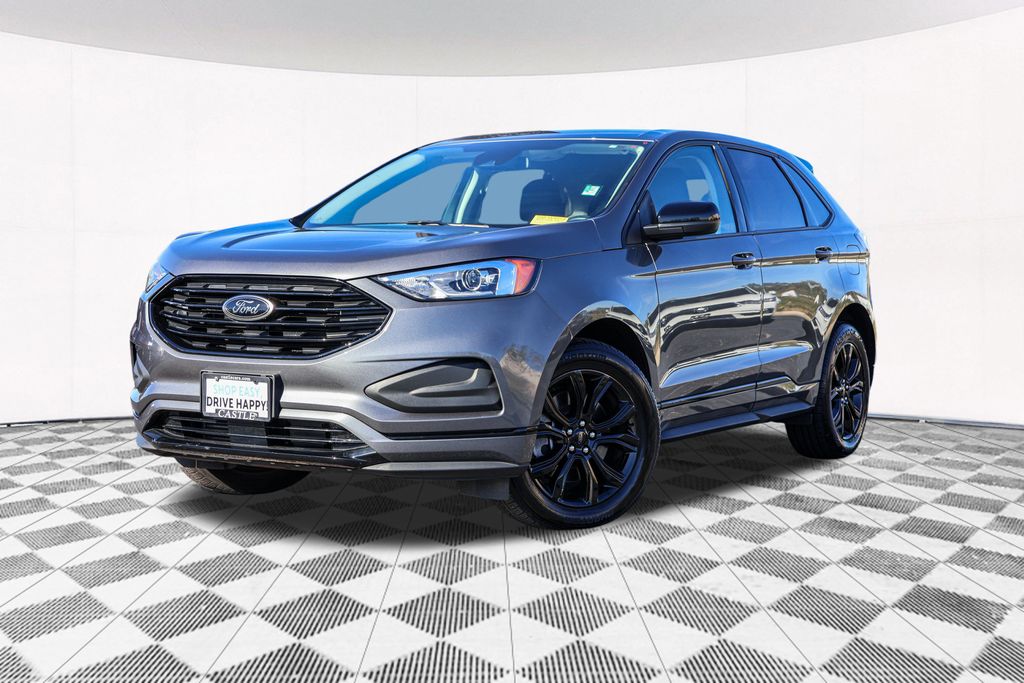 2022 Ford Edge SE 2