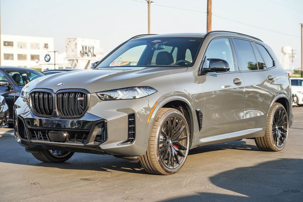 2025 BMW X5 M60i 5