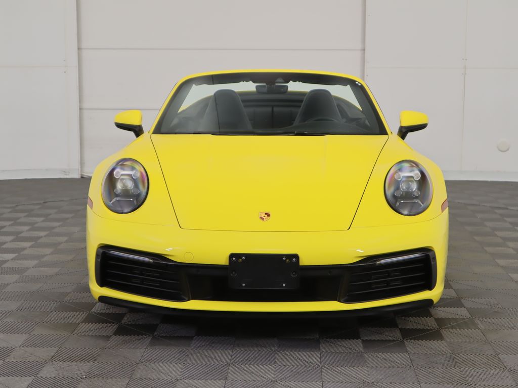 2022 Porsche 911 Carrera 2