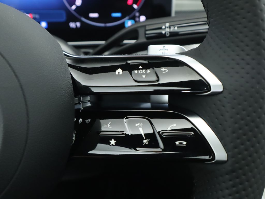 Thumbnail: 2025 Mercedes-Benz C-Class - 12