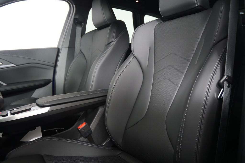 2025 BMW X1 M35i 10