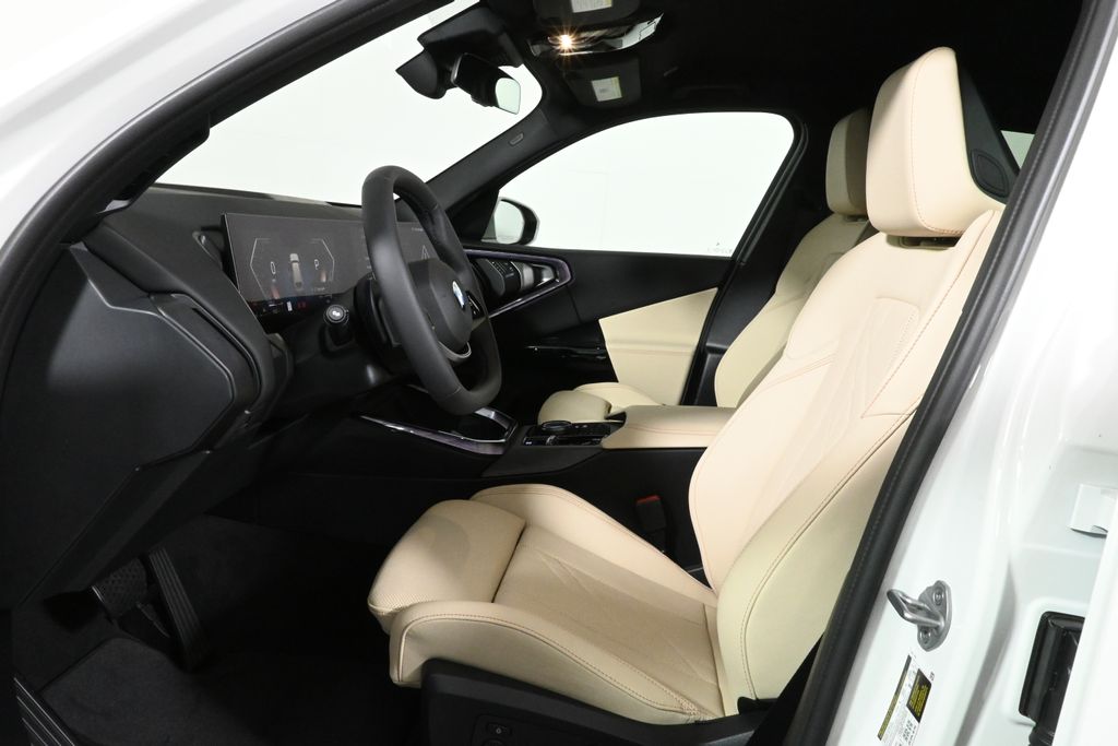 Thumbnail: 2026 BMW X3 - 3