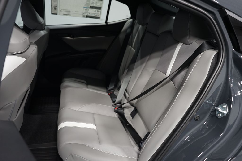 Thumbnail: 2025 Toyota Camry - 30