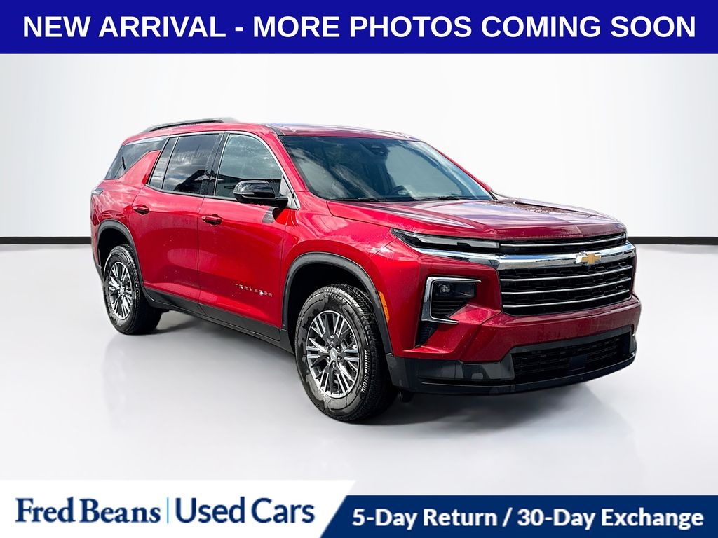 Radiant Red Tintcoat 2026 Chevrolet Traverse LT AWD SUV / Crossover Four-Wheel Drive 8-Speed Automatic