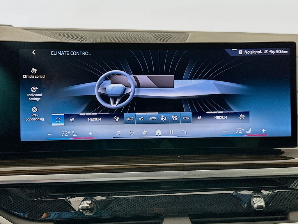 Thumbnail: 2025 BMW X5 - 16