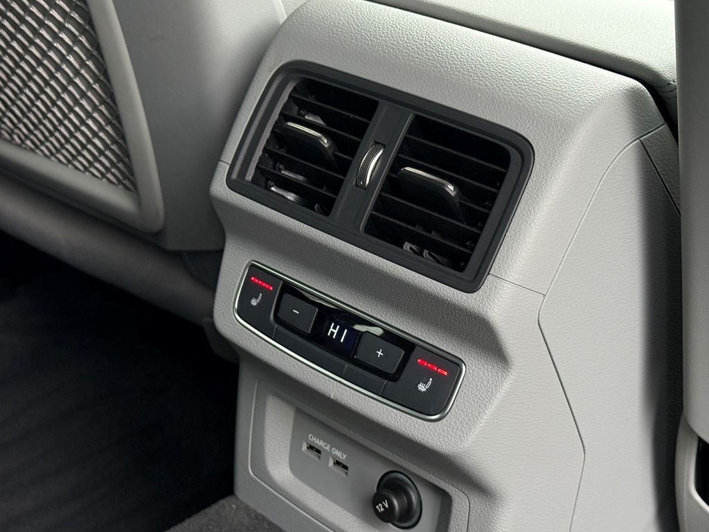 Thumbnail: 2023 Audi Q5 - 18