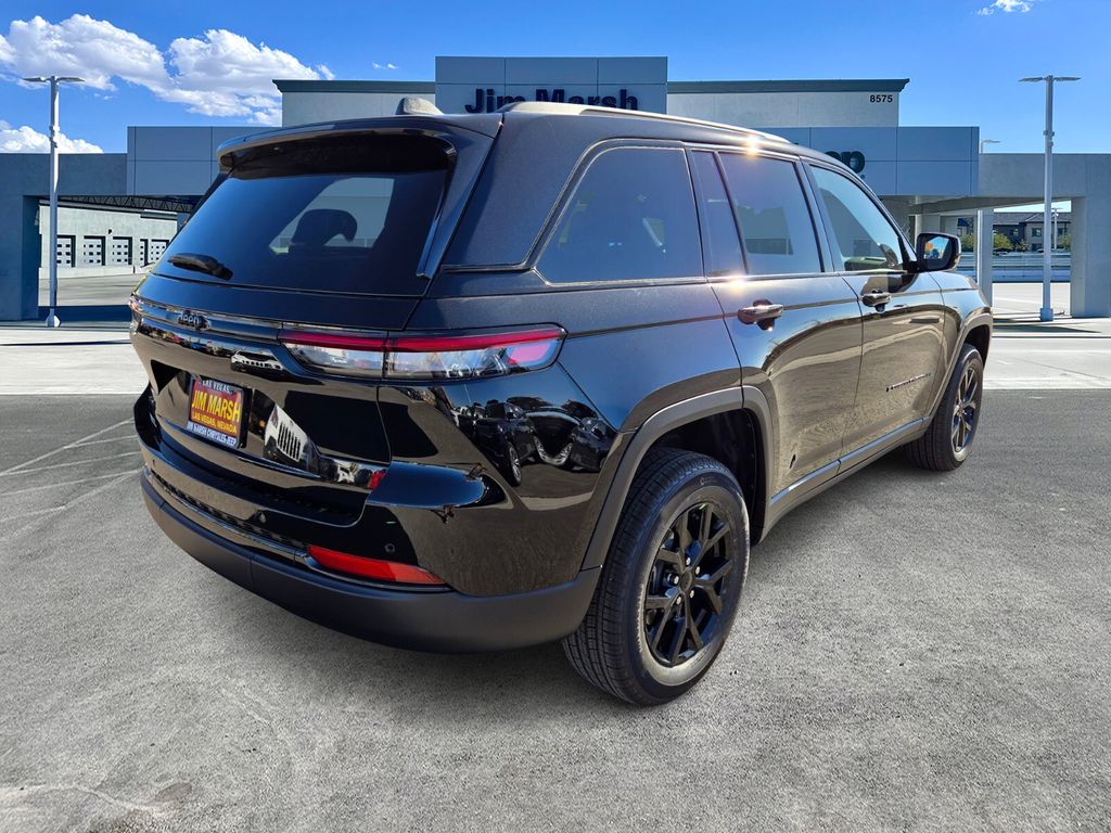 2025 Jeep Grand Cherokee Altitude 5