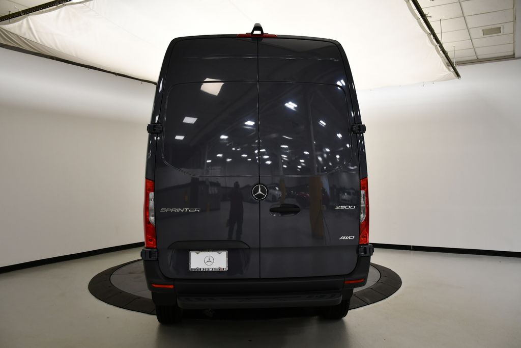 Thumbnail: 2025 Mercedes-Benz Sprinter - 7