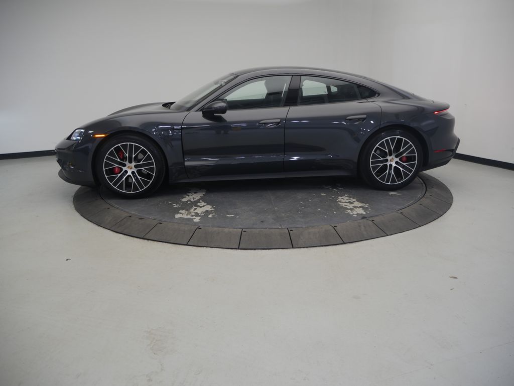 Thumbnail: 2026 Porsche Taycan - 2