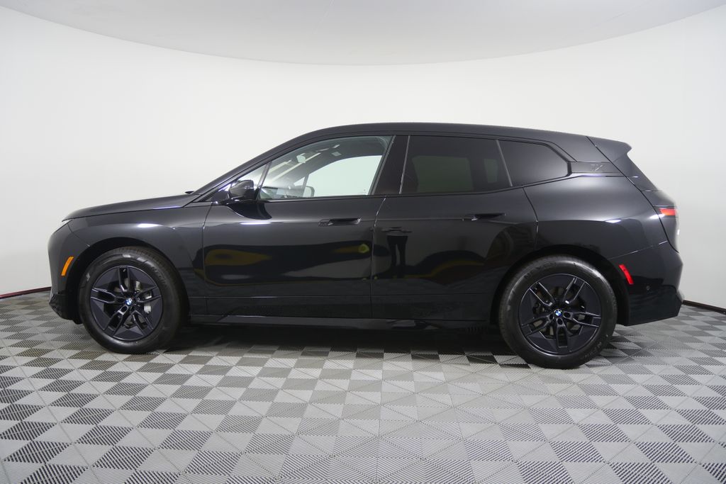 Thumbnail: 2026 BMW iX - 2