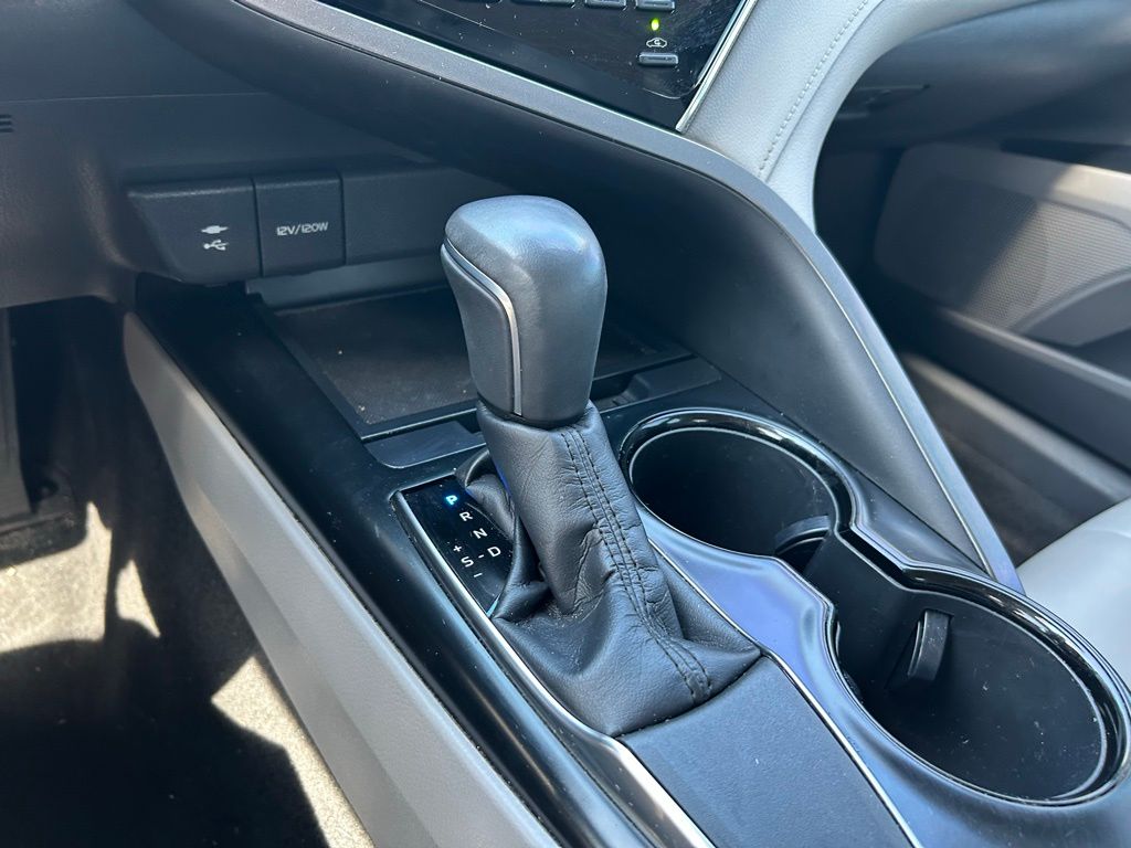 Thumbnail: 2018 Toyota Camry - 27