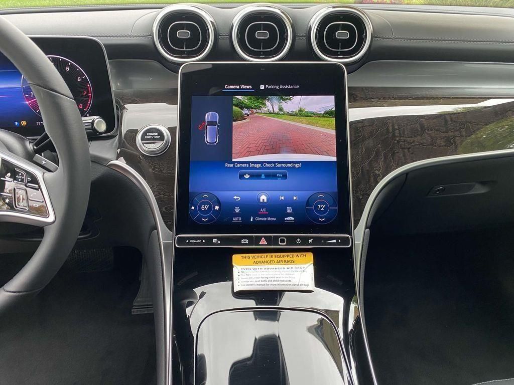 Thumbnail: 2024 Mercedes-Benz GLC - 28