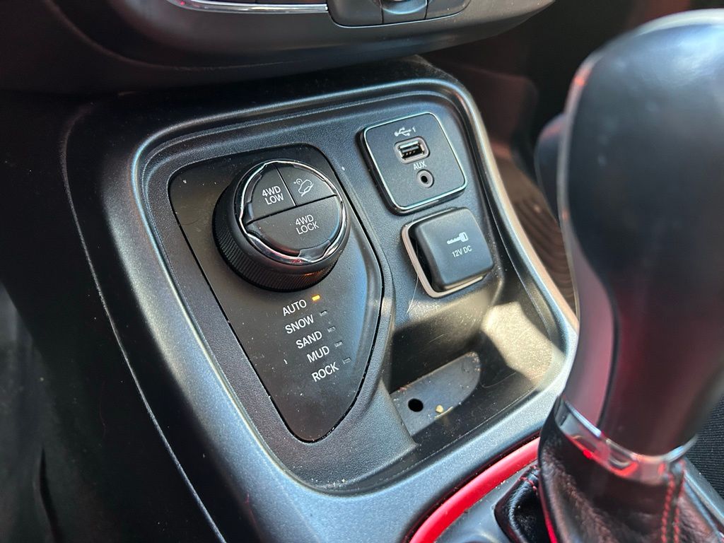 Thumbnail: 2019 Jeep Compass - 26