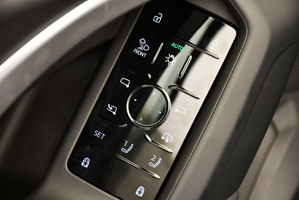 Thumbnail: 2025 Audi Q5 - 32