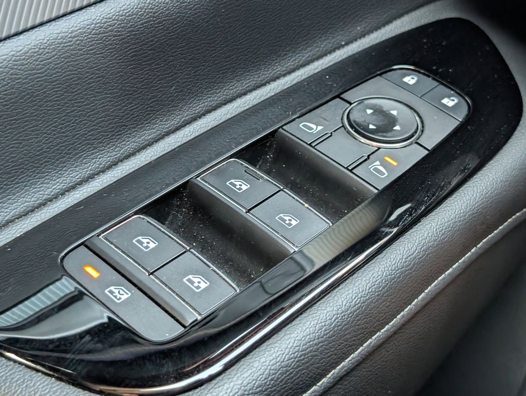 Used 2025 Nissan Murano SUV