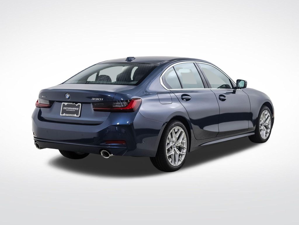 Thumbnail: 2026 BMW 3 Series - 5