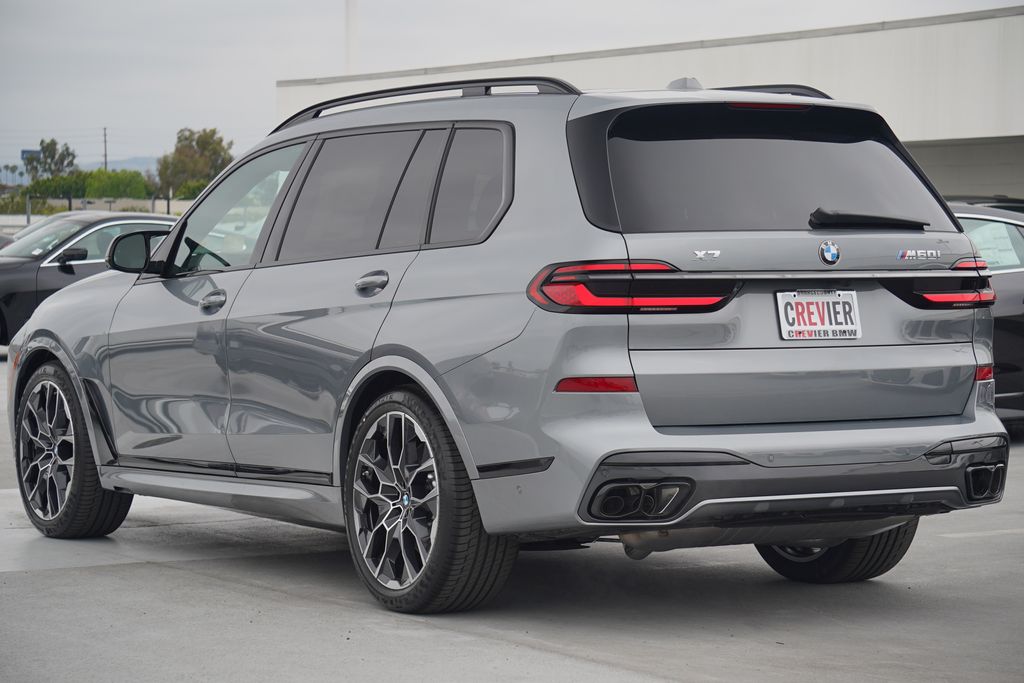 2025 BMW X7 M60i 7