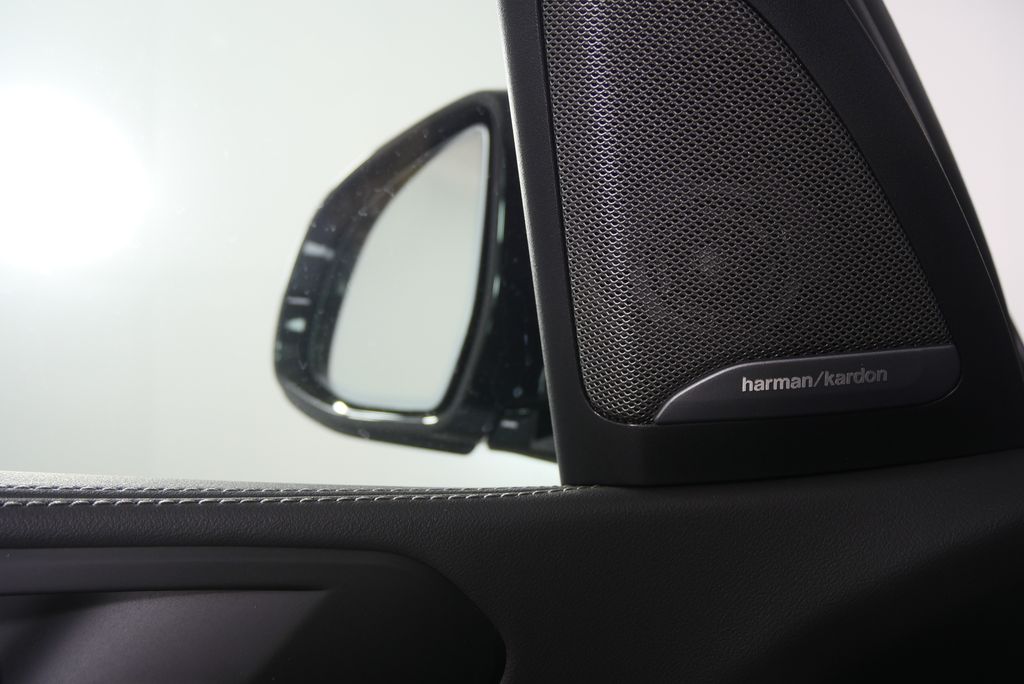 Thumbnail: 2026 BMW X5 - 9