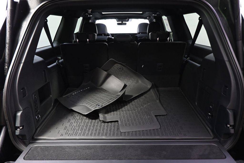 New 2026 Black Lincoln Reserve image 19