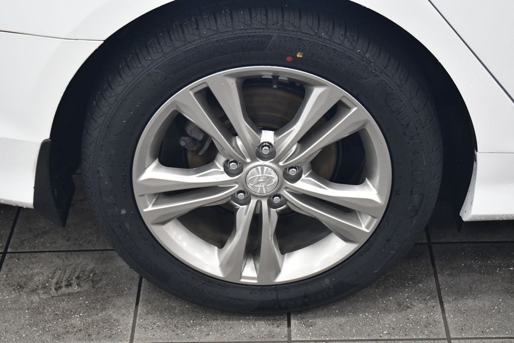Thumbnail: 2019 Hyundai Sonata - 11