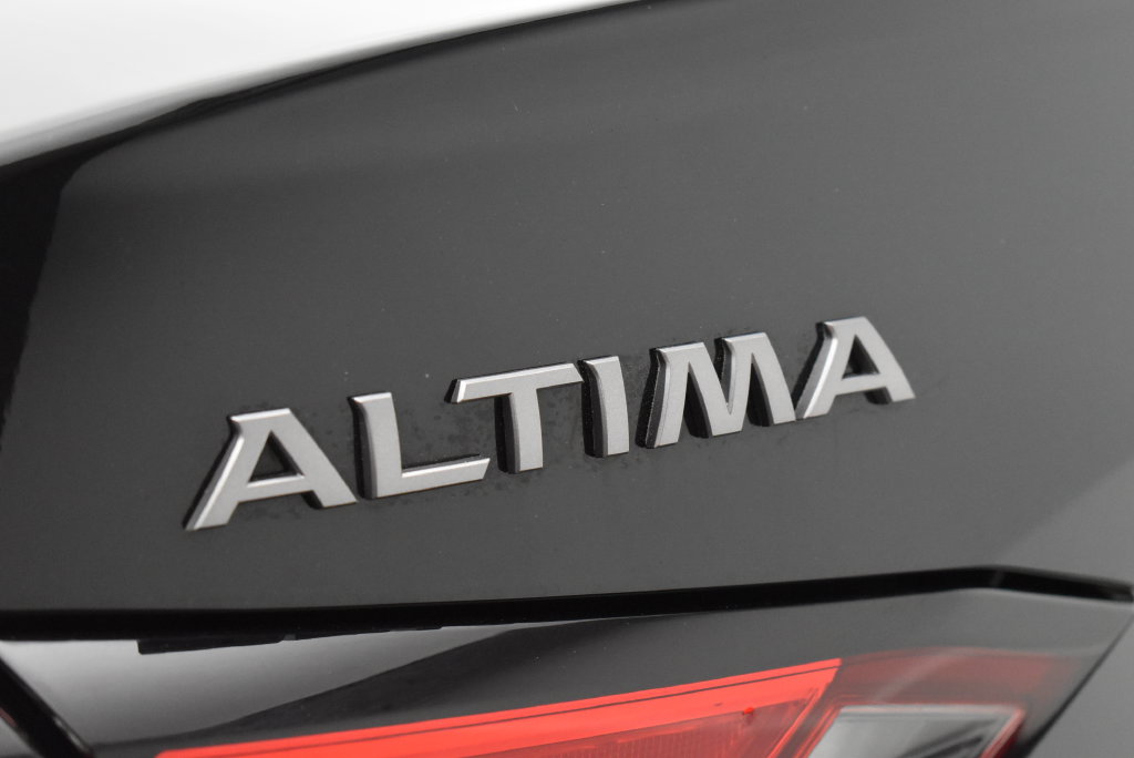 Thumbnail: 2024 Nissan Altima - 9