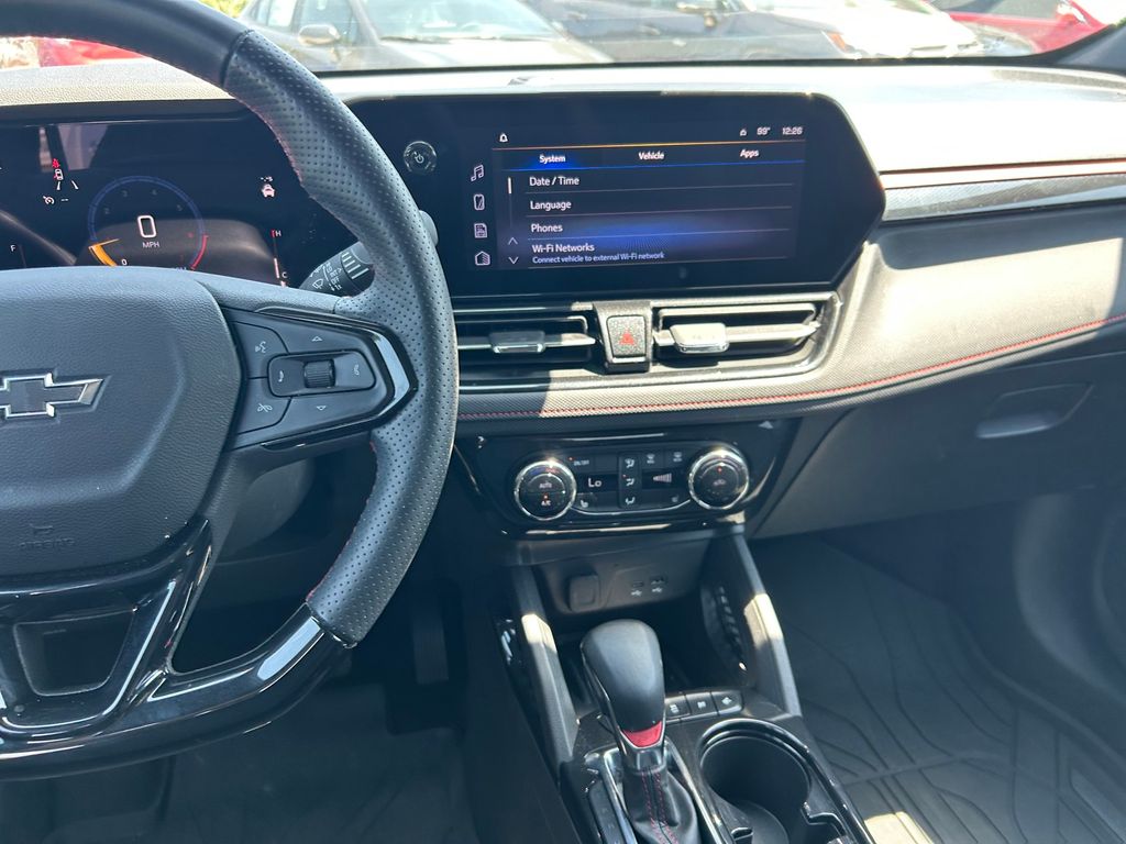 Used 2025 Chevrolet TrailBlazer SUV
