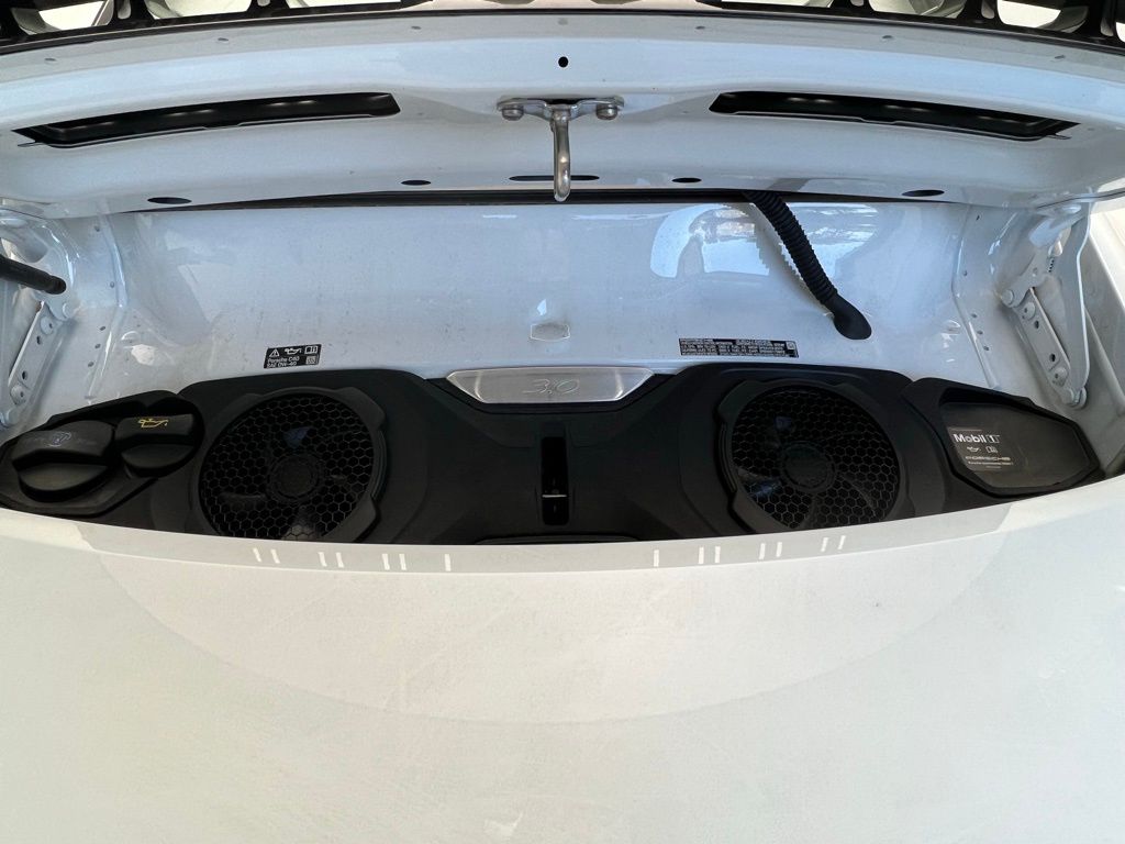 Thumbnail: 2025 Porsche 911 - 20