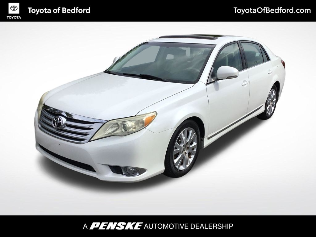 2012 Toyota Avalon Base -
                  Bedford, OH