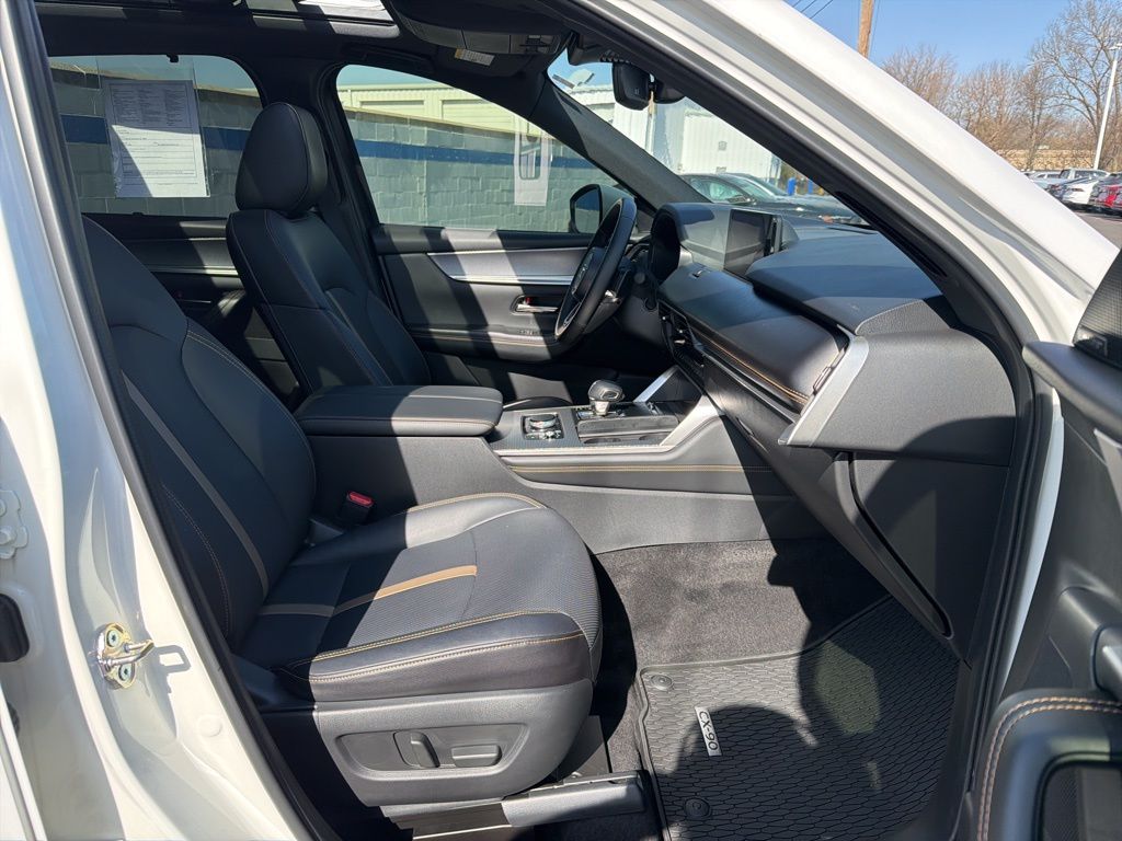 Thumbnail: 2025 Mazda CX-90 - 27