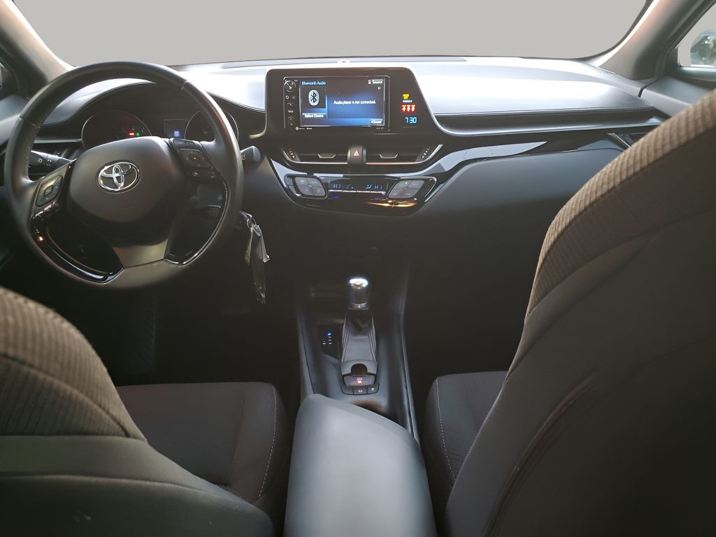 Used Car 2018 Toyota C-hr  Xle For Sale Under $12,000 In Austin, Texas
