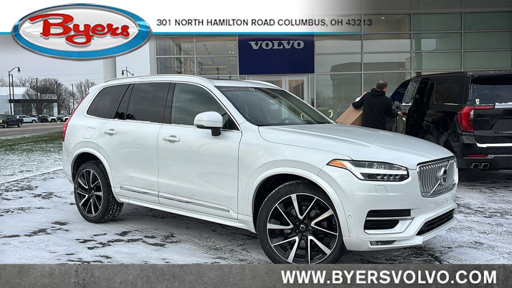 2023 Volvo XC90 B5 Plus Bright Theme AWD