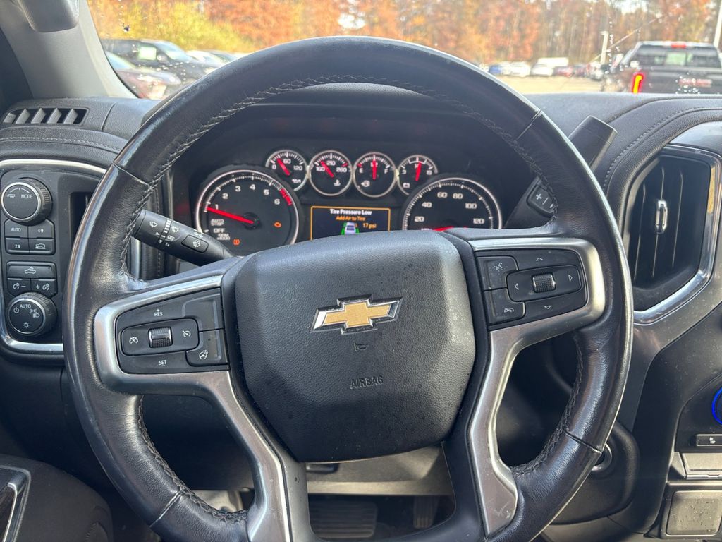 2021 Chevrolet Silverado 1500 LT 9