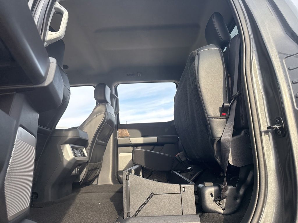 New 2026 Gray Ford Lariat image 21