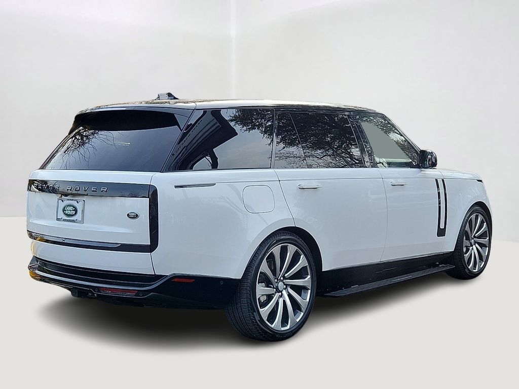 Thumbnail: 2023 Land Rover Range Rover - 5