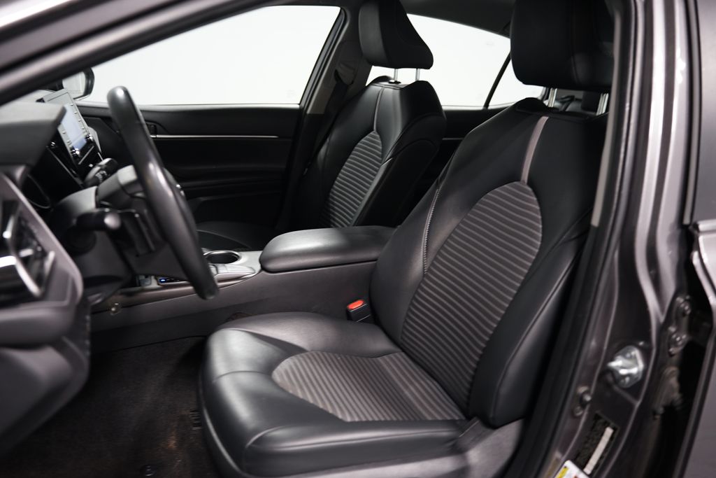 2023 Toyota Camry SE 6