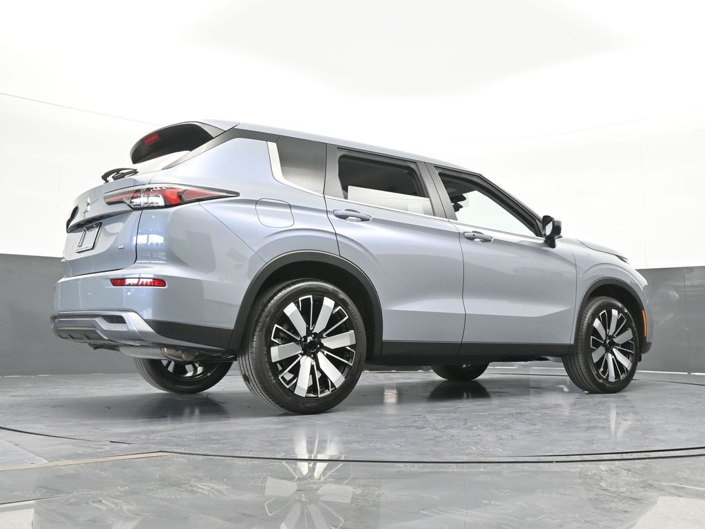 New 2026 Gray Mitsubishi SE image 71