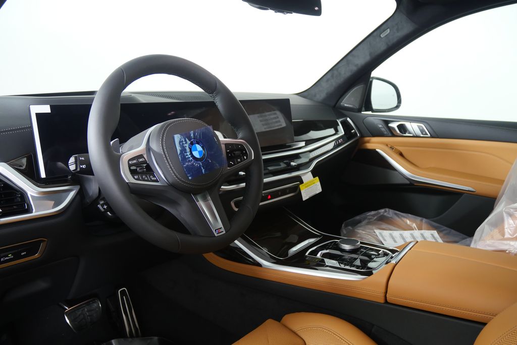 Thumbnail: 2026 BMW X7 - 12