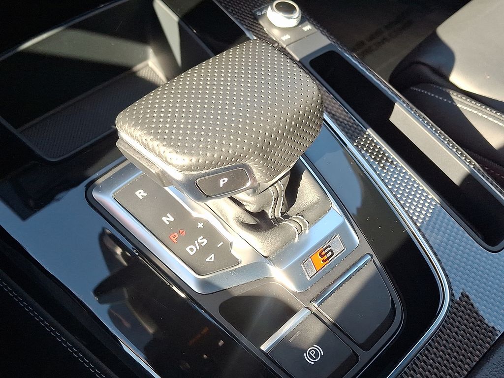 Thumbnail: 2021 Audi SQ5 - 15