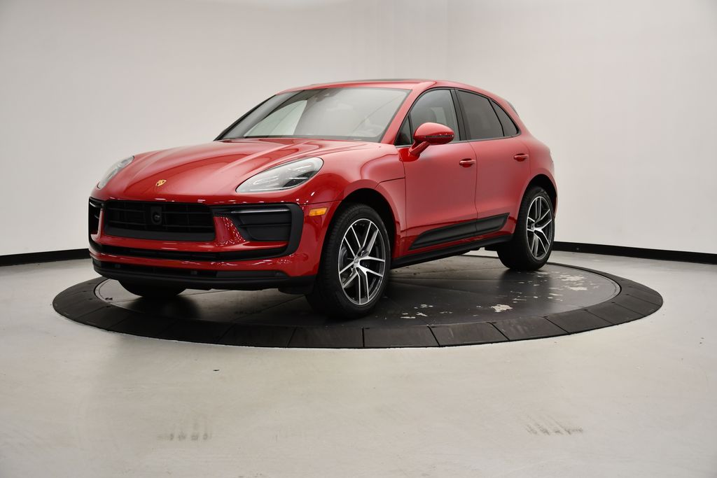 Thumbnail: 2025 Porsche Macan - 1