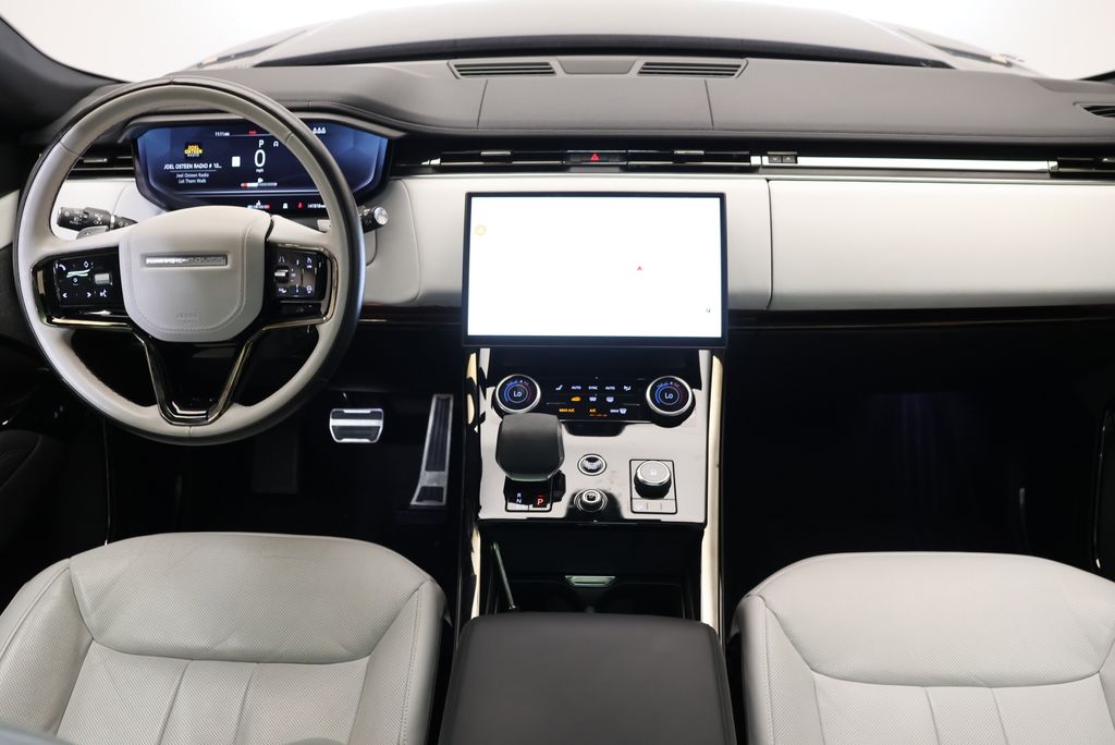 Thumbnail: 2023 Land Rover Range Rover Sport - 16