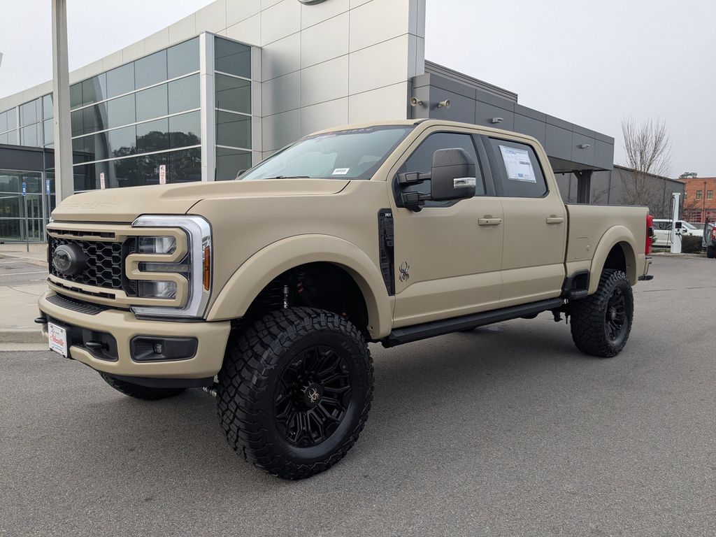 2026 Ford F-250 Super Duty Black Widow