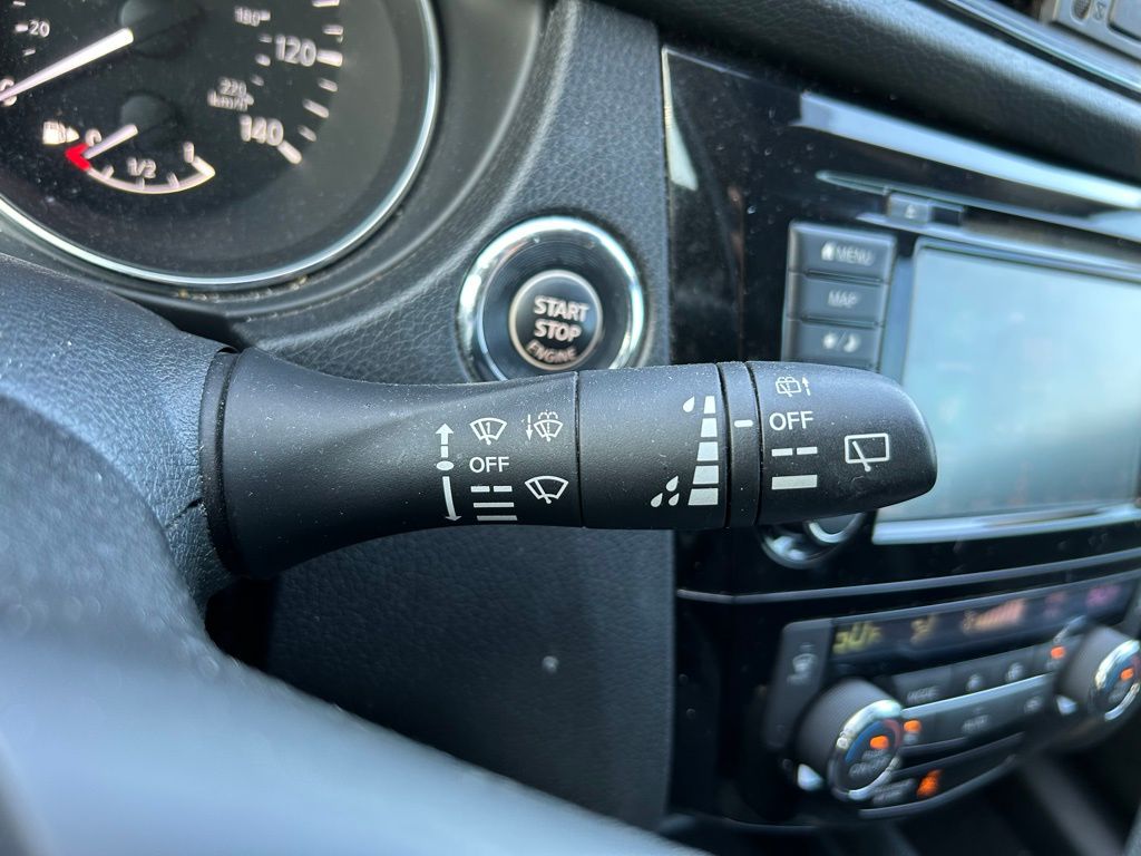 2019 Nissan Rogue SV 22