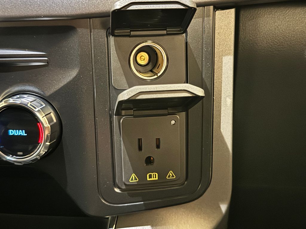 New 2026 Black Ford XLT image 27