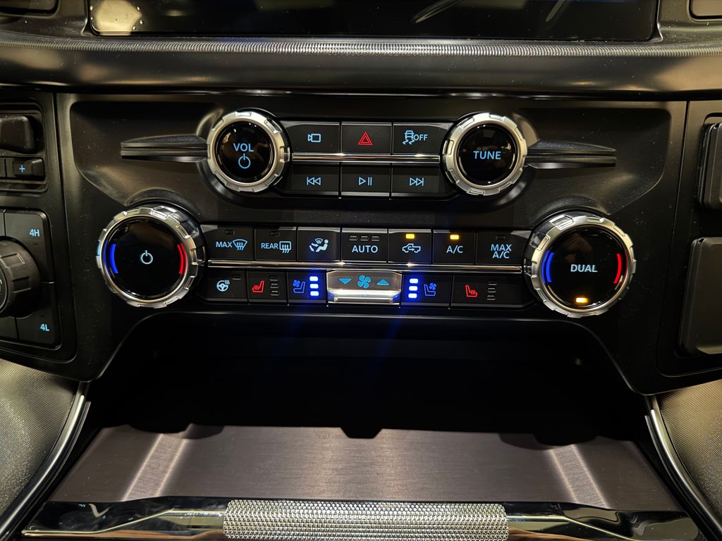 New 2026 Black Ford Platinum image 40
