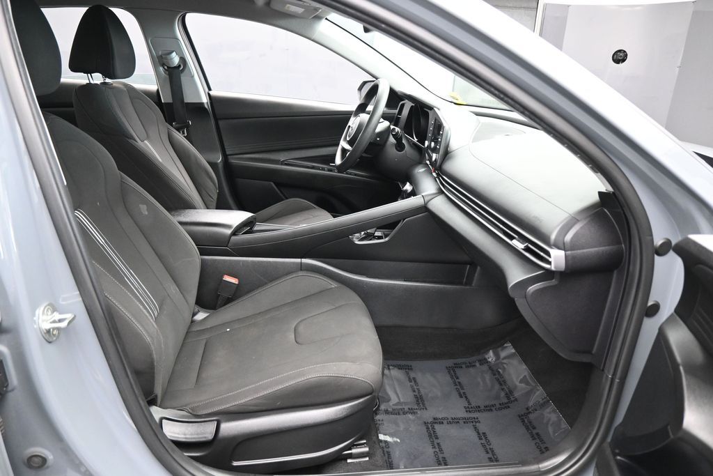 Used 2022 Electric Shadow Hyundai Blue image 38