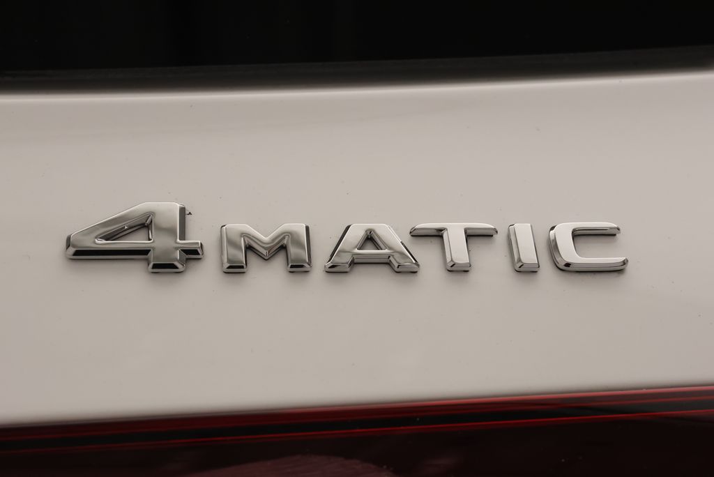 Thumbnail: 2026 Mercedes-Benz GLE - 10