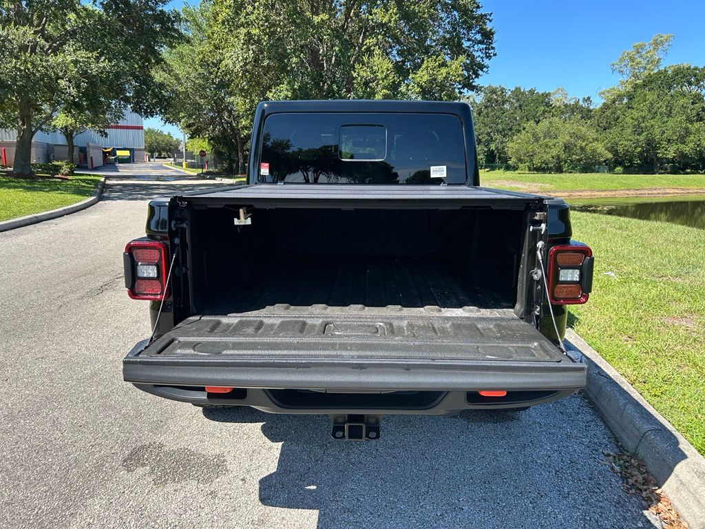 Thumbnail: 2022 Jeep Gladiator - 11