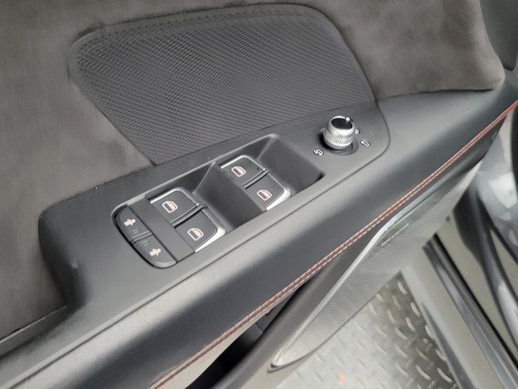 Thumbnail: 2016 Audi RS 7 - 30