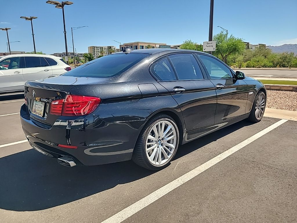 2011 BMW 5 Series 550i 4