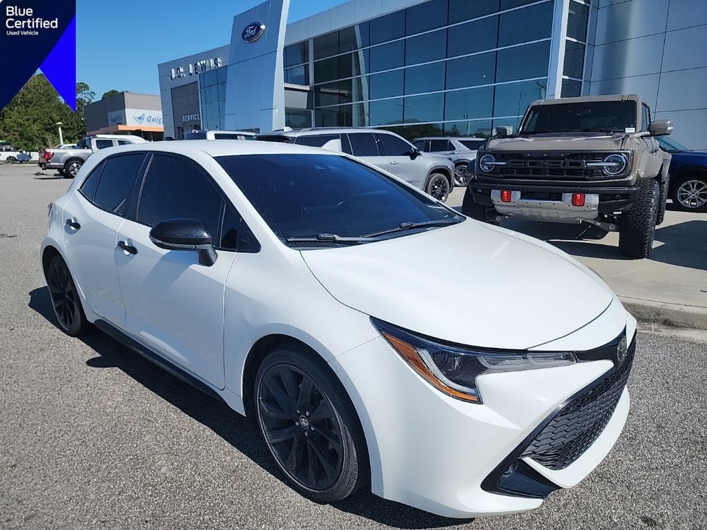 2022 Toyota Corolla Hatchback SE Nightshade Edition